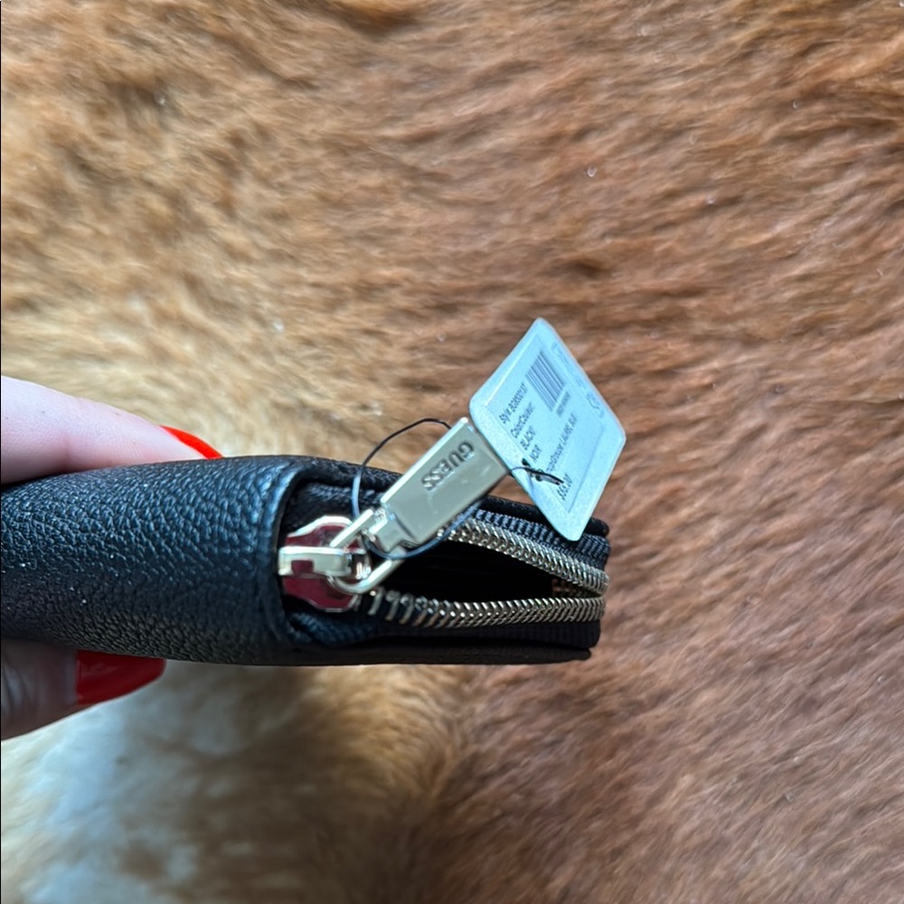 NWT - GUESS Black Zip Wallet with gold hardware - Picture 4 of 5